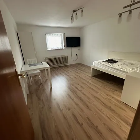 Mellowy Monteure, Tv, Kueche, Bad *